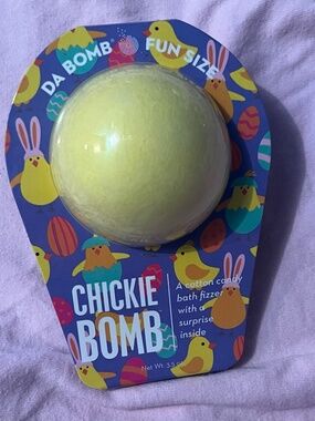 Da Bomb Fun Fize Easter Bath Bomb (Special Holiday Edition)